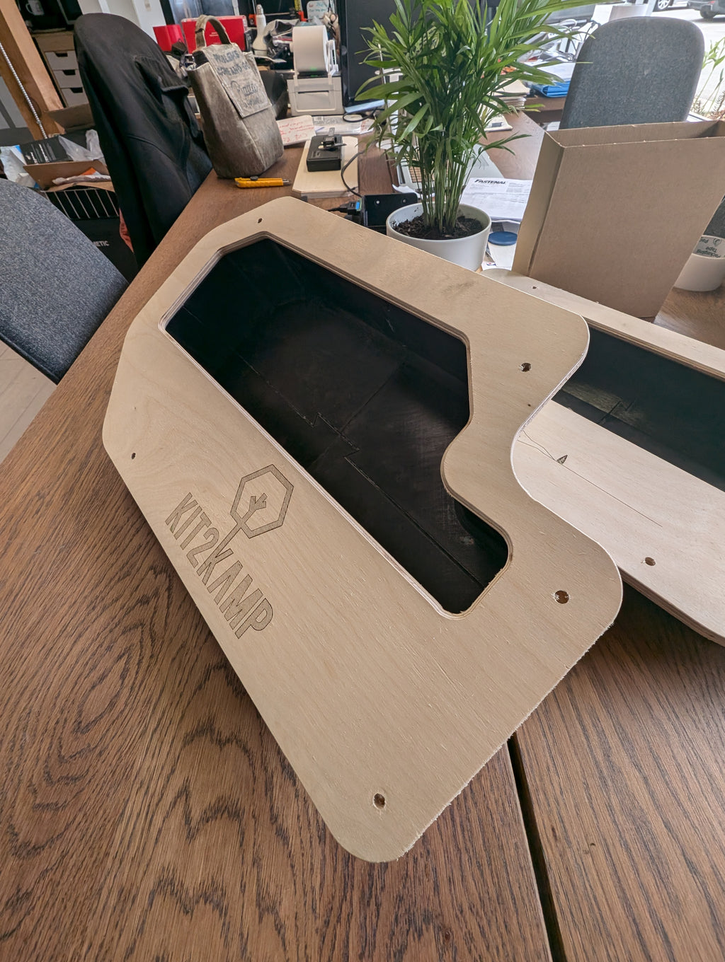 Ford Transit Connect - Back door - Storage cubbies