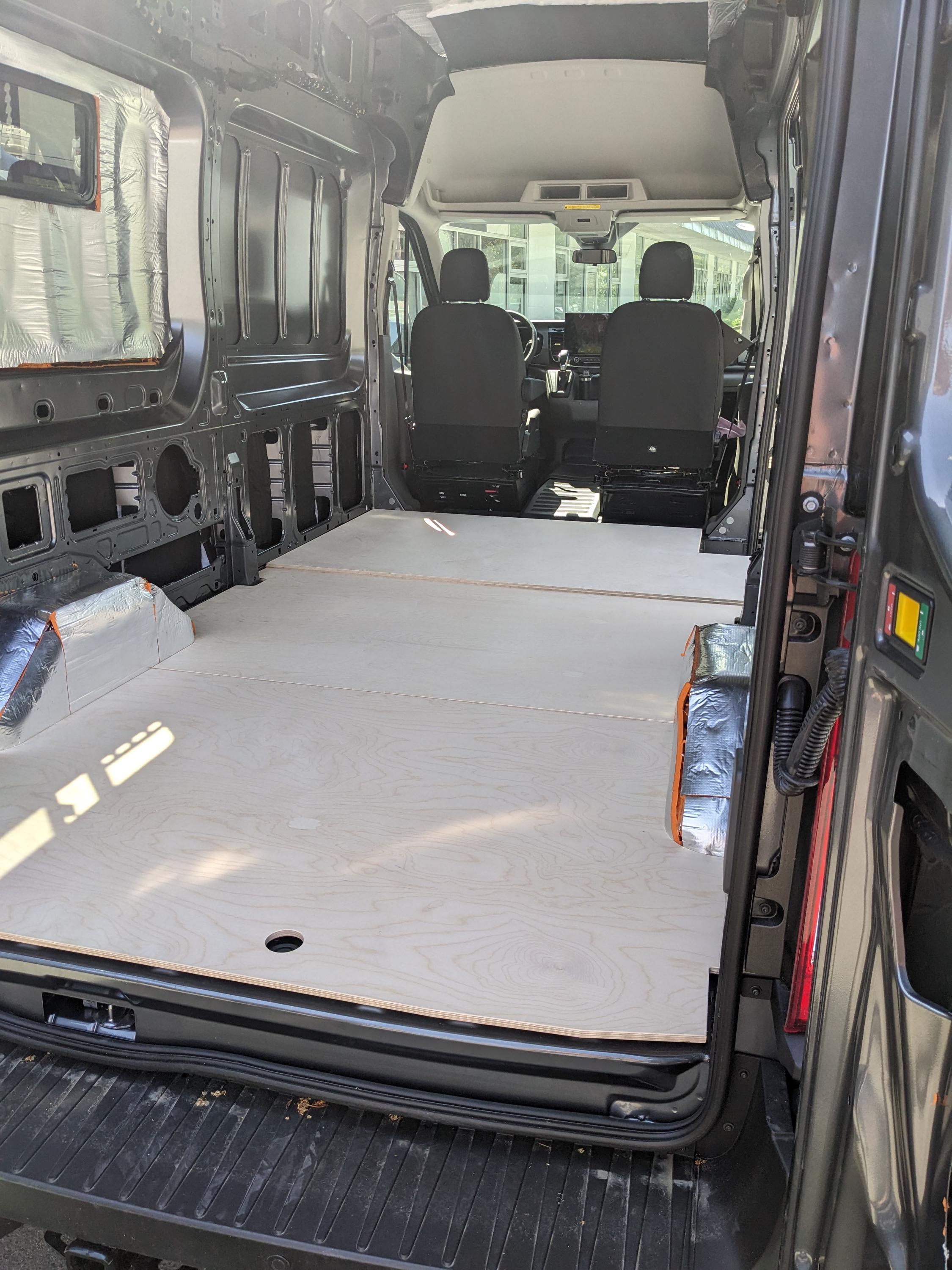 Transit 148 floor dxf - CAD / 2018-2025 /