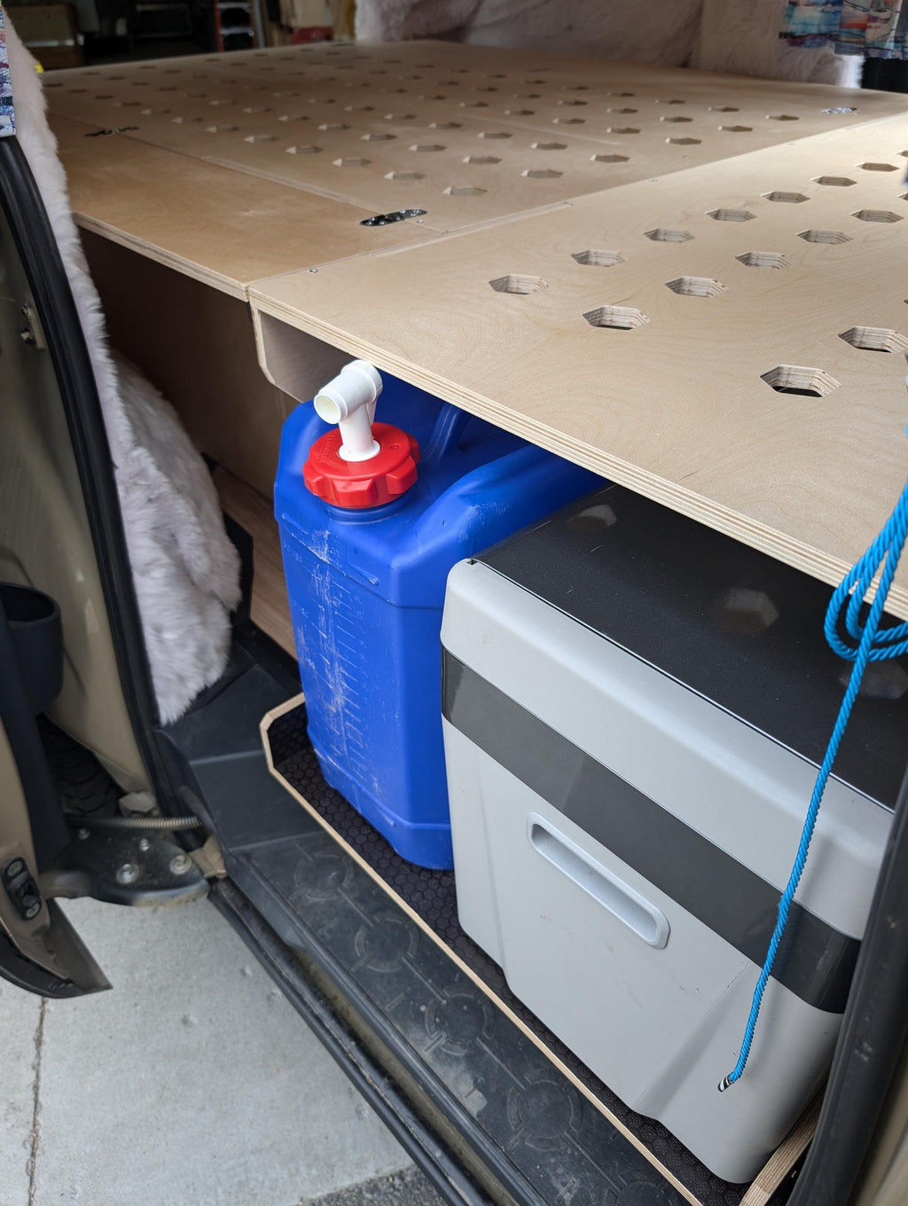 Mitsubishi Delica D5 / L400 Camping Conversion Kit - Flat Pack Sleep & Storage System
