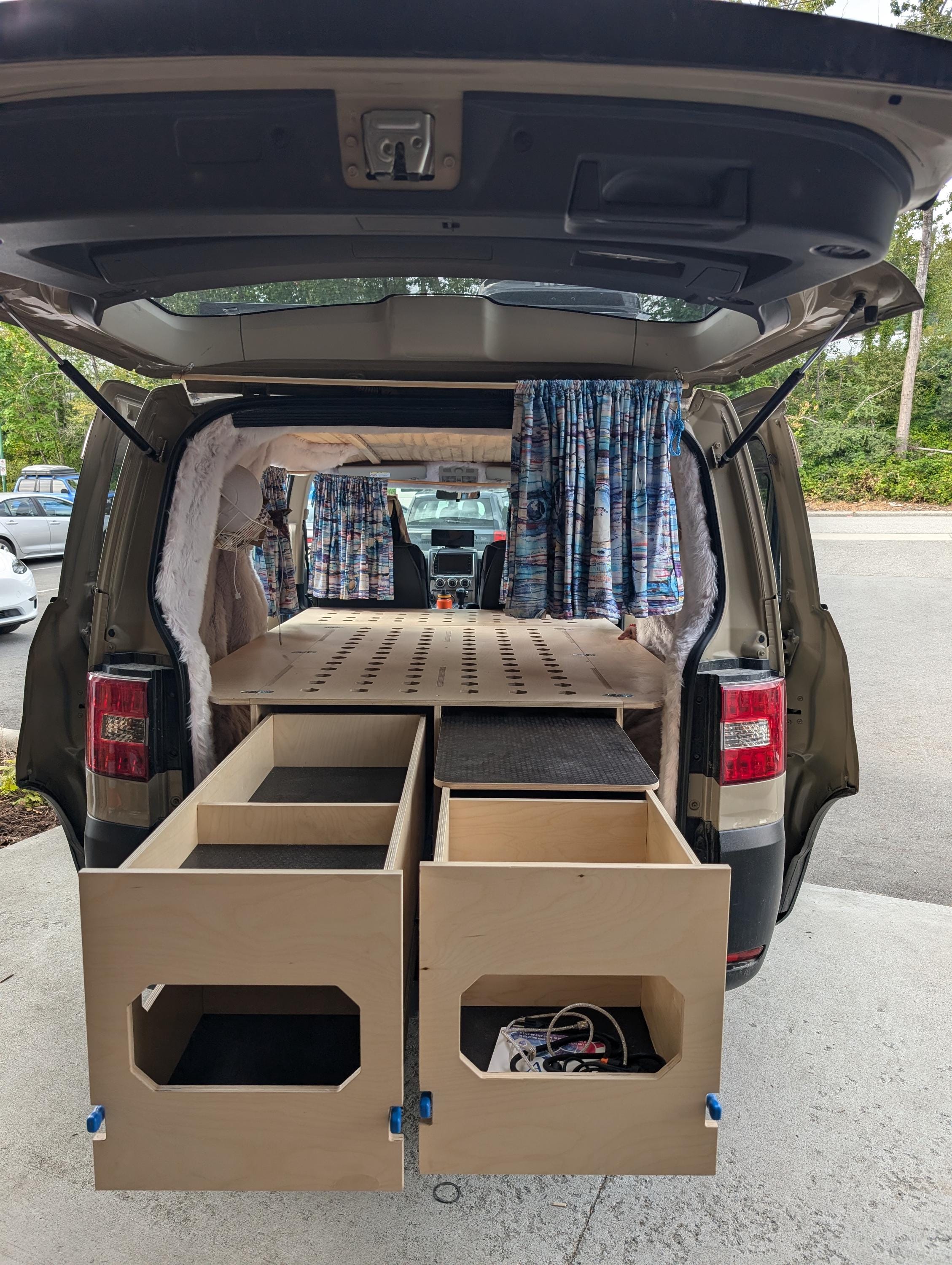 Mitsubishi Delica D5 / L400 Camping Conversion Kit - Flat Pack Sleep & Storage System